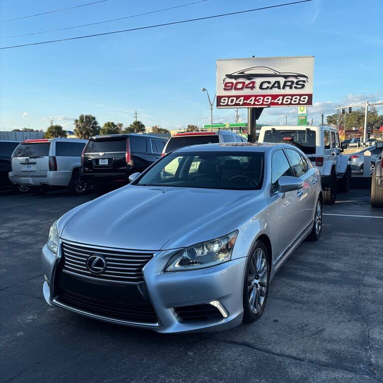 2013 LEXUS LS