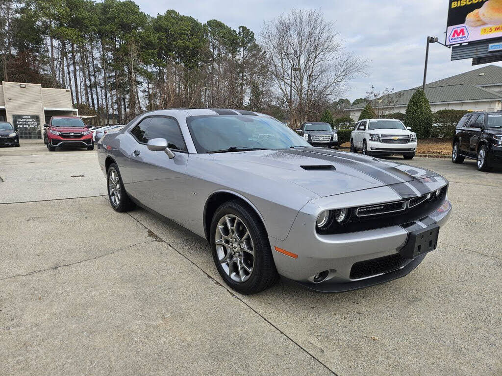 2017 DODGE Challenger