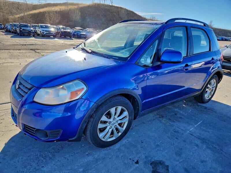 2013 SUZUKI SX4