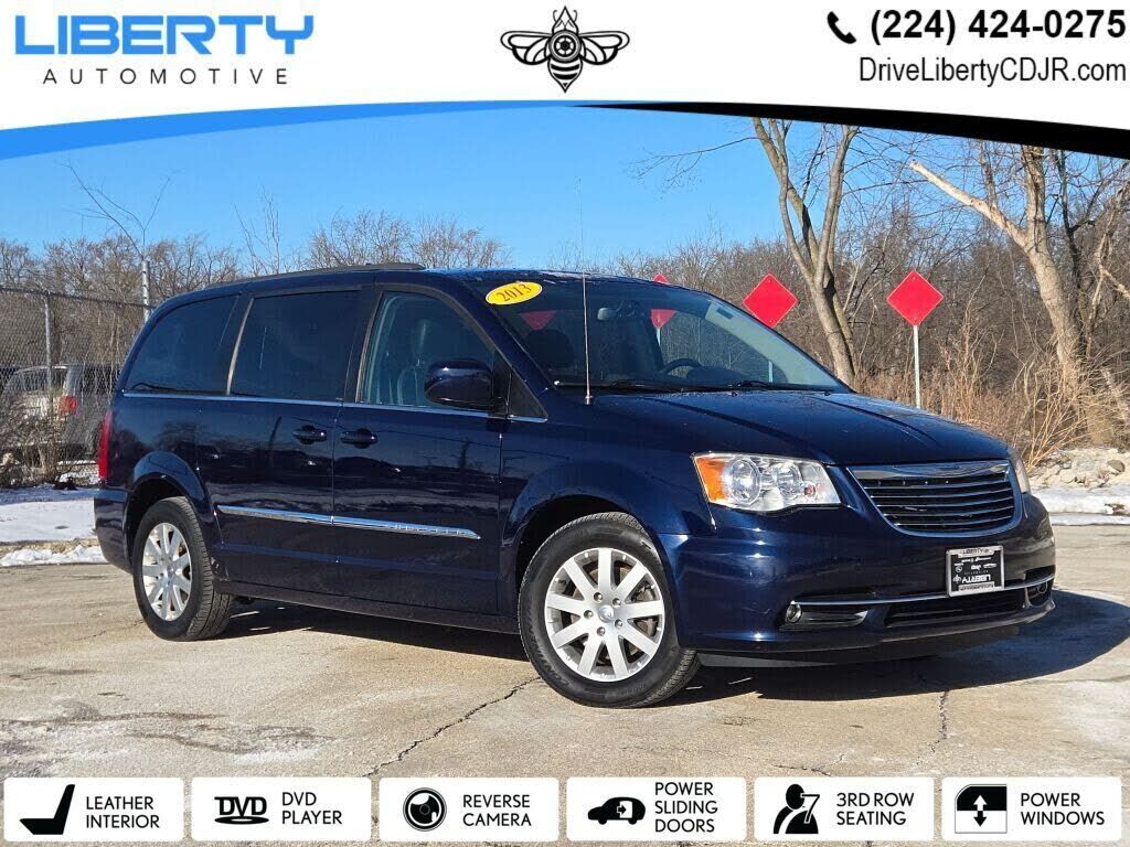 2013 CHRYSLER Town and Country