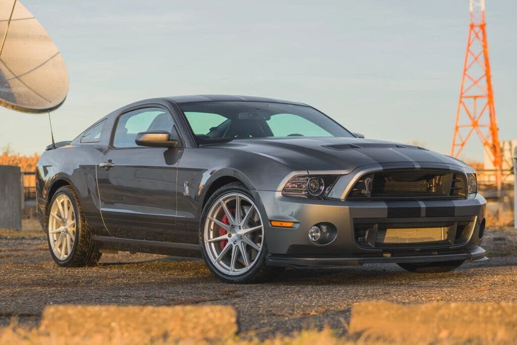 2013 FORD Mustang