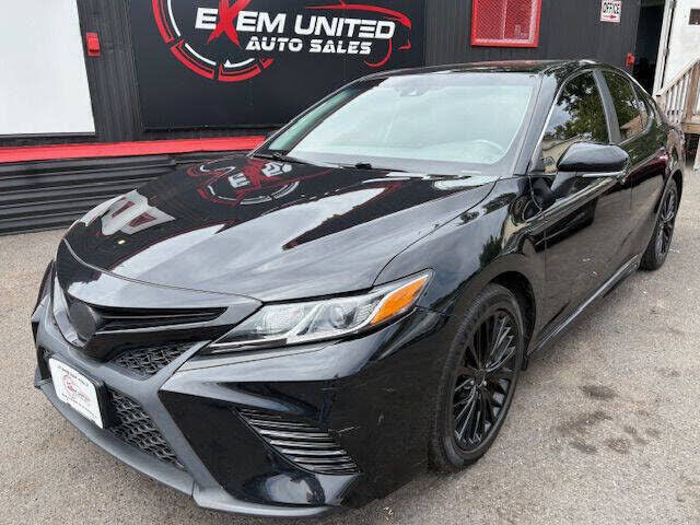 2018 TOYOTA Camry