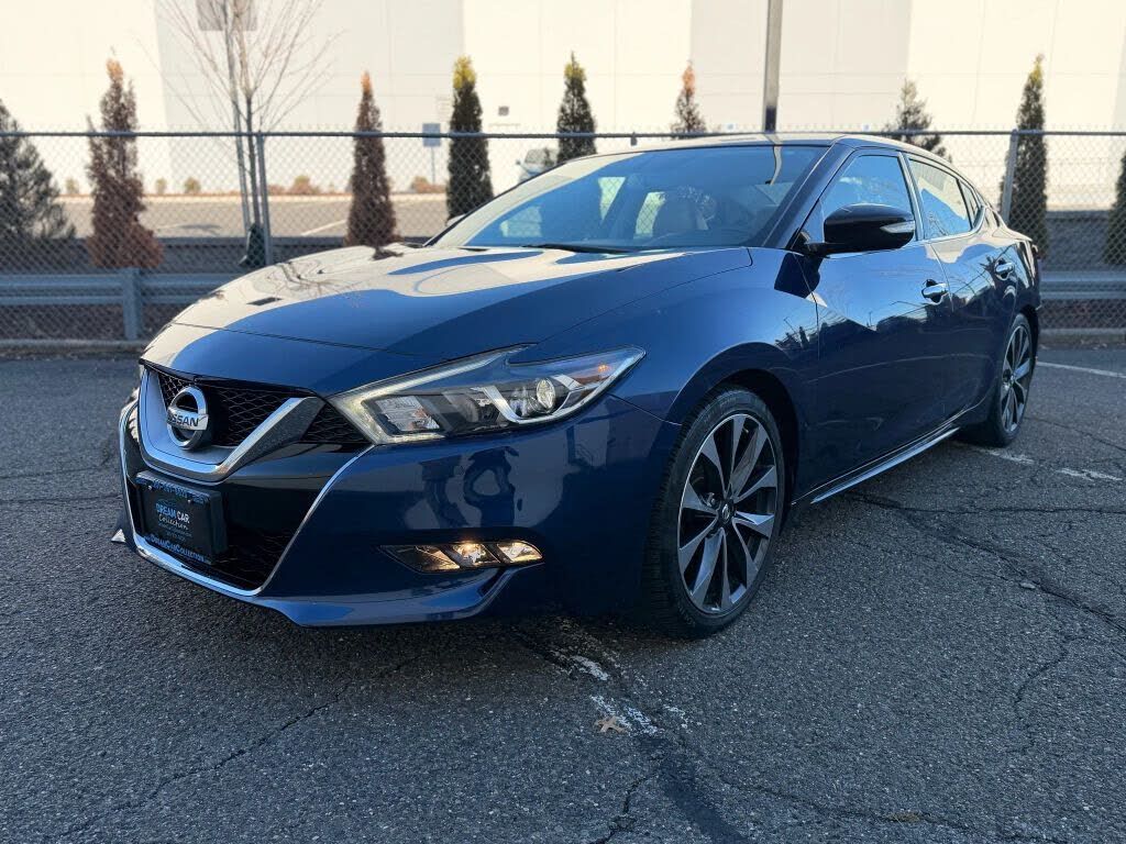 2016 NISSAN Maxima