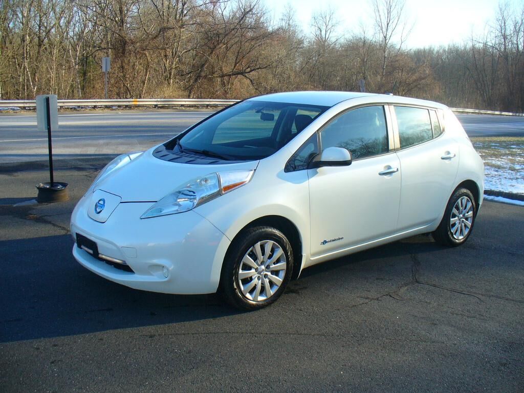 2015 NISSAN Leaf