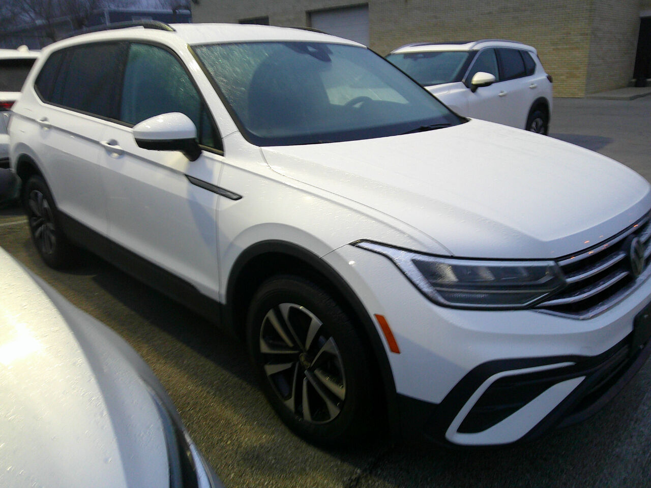 2024 VOLKSWAGEN Tiguan