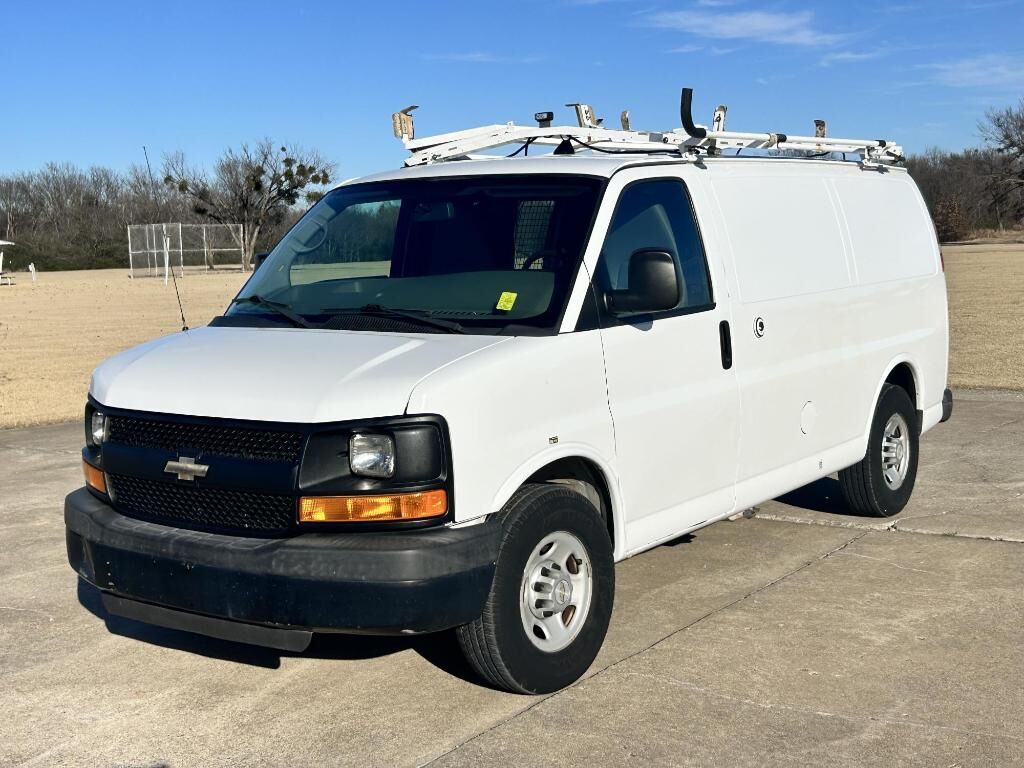 2013 CHEVROLET Express