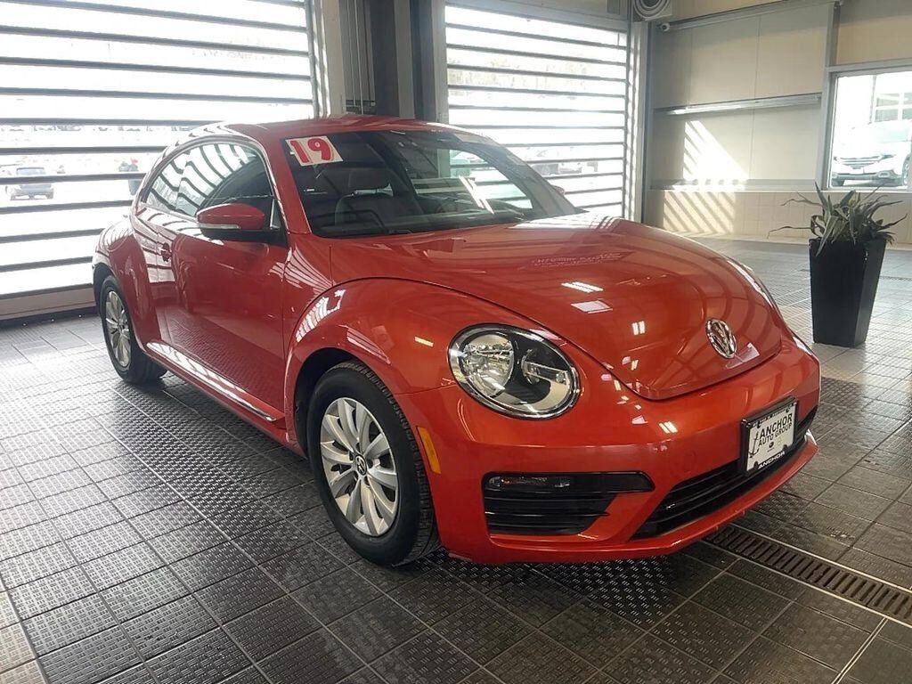 2019 VOLKSWAGEN Beetle