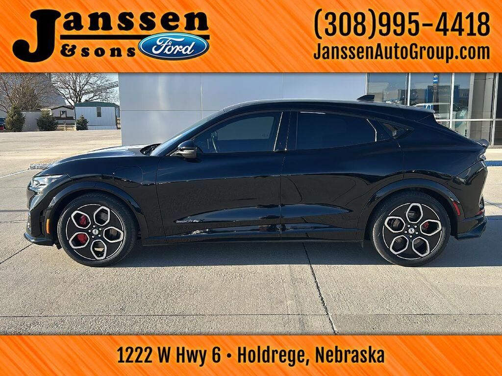2021 FORD Mach-E