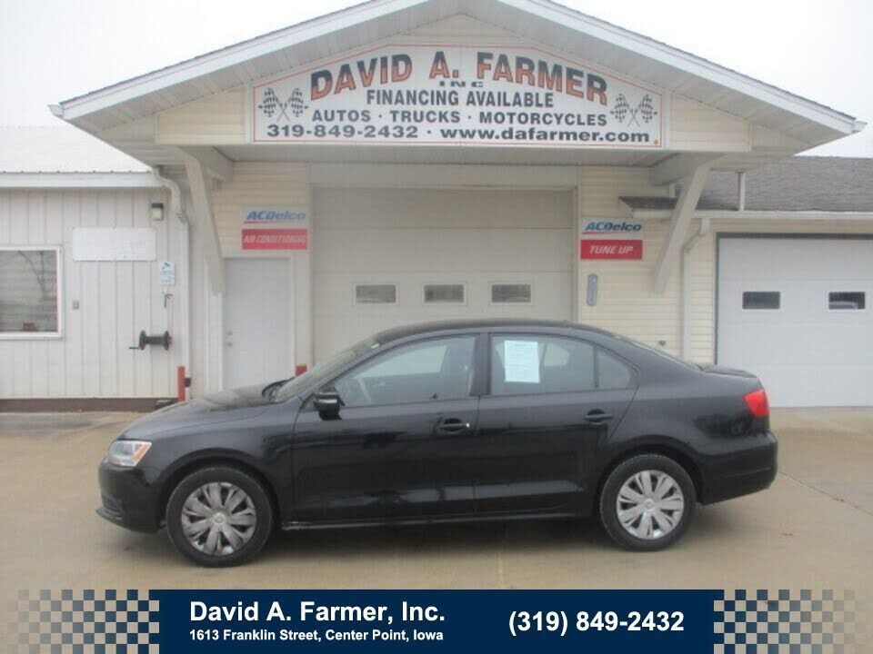 2011 VOLKSWAGEN Jetta