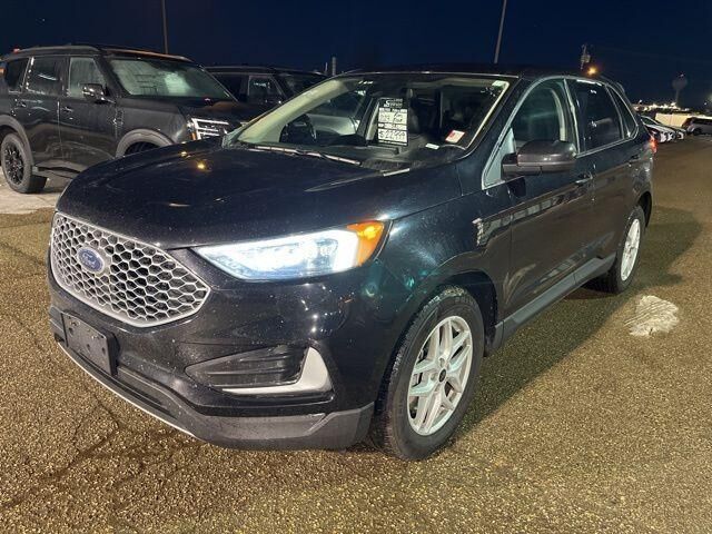 2023 FORD Edge