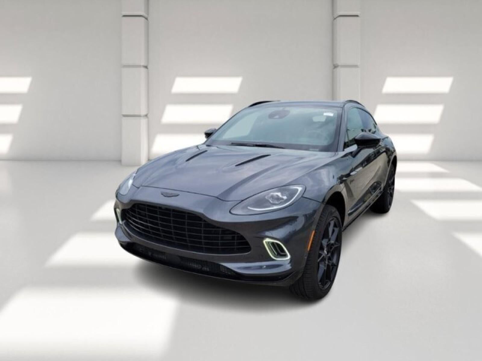 2021 ASTON MARTIN DBX