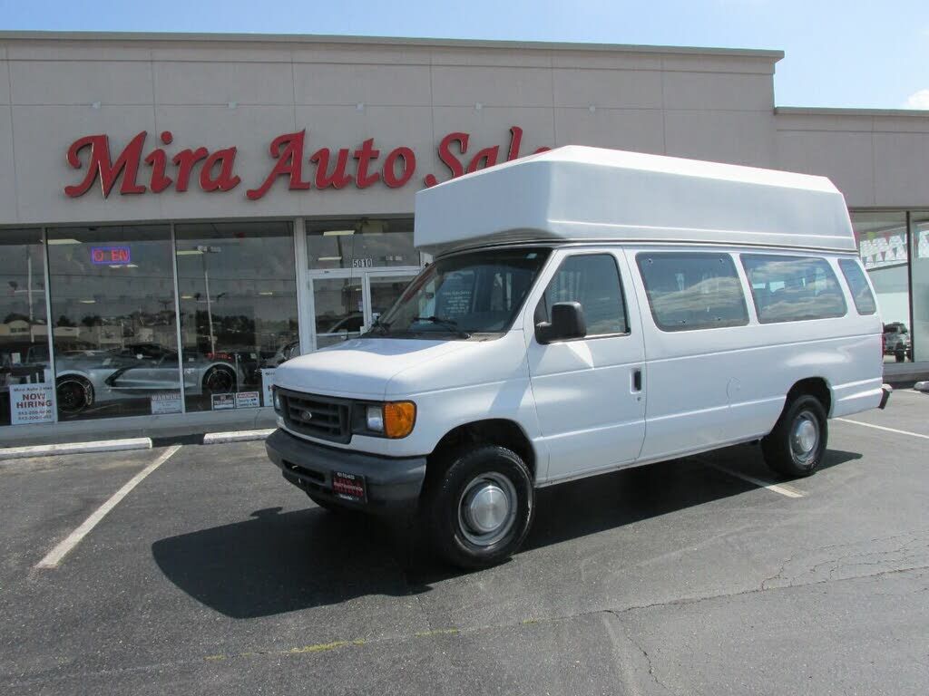 2006 FORD E-350