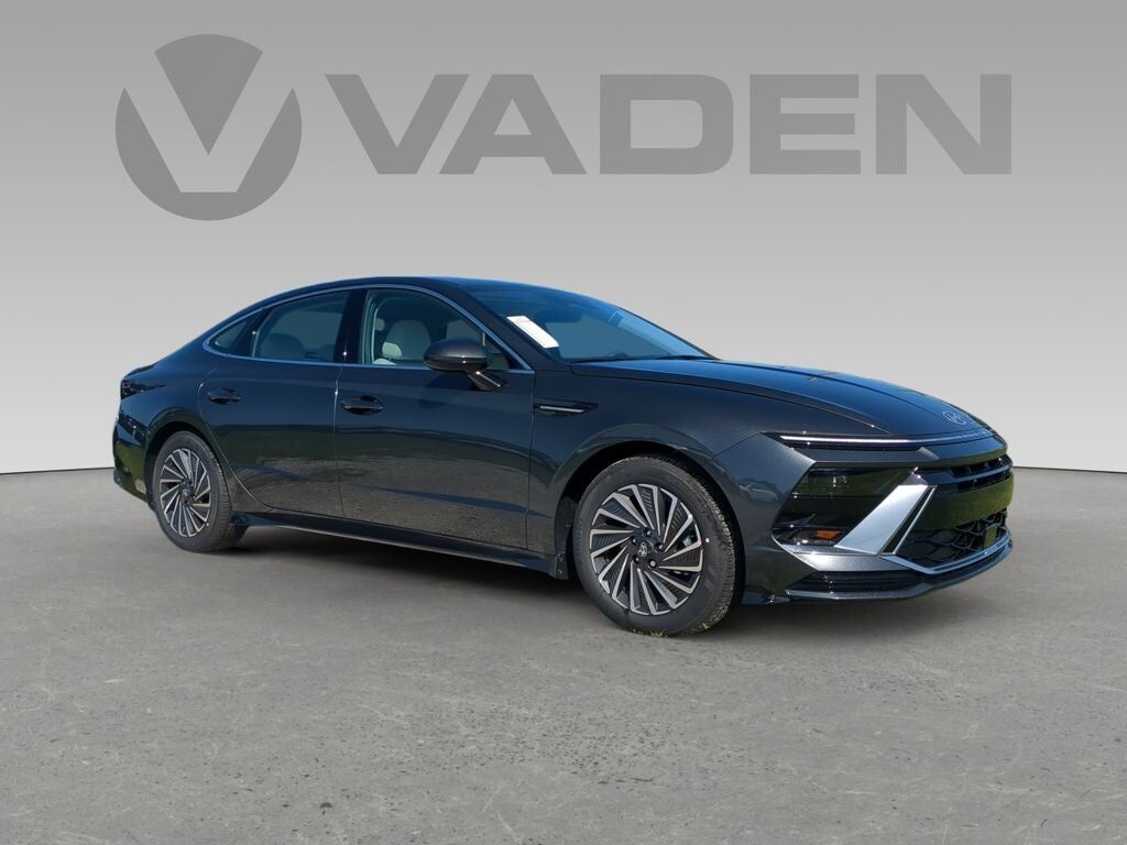 2025 HYUNDAI Sonata