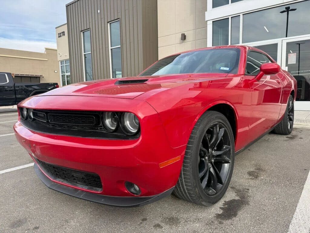 2016 DODGE Challenger