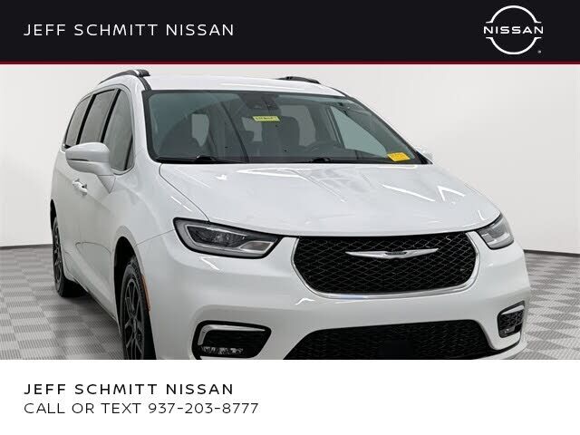 2022 CHRYSLER Pacifica