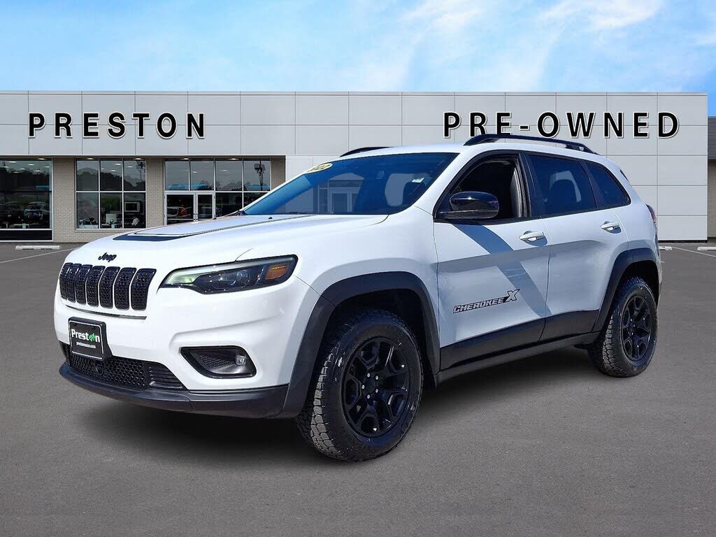 2022 JEEP Cherokee
