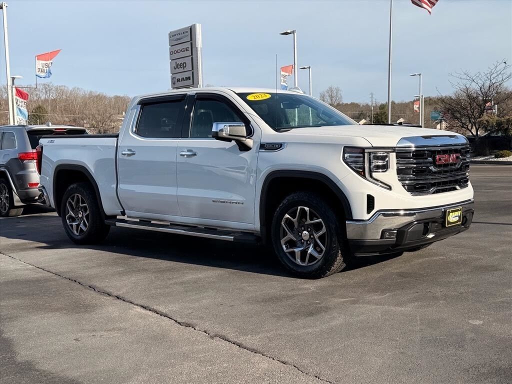 2023 GMC Sierra