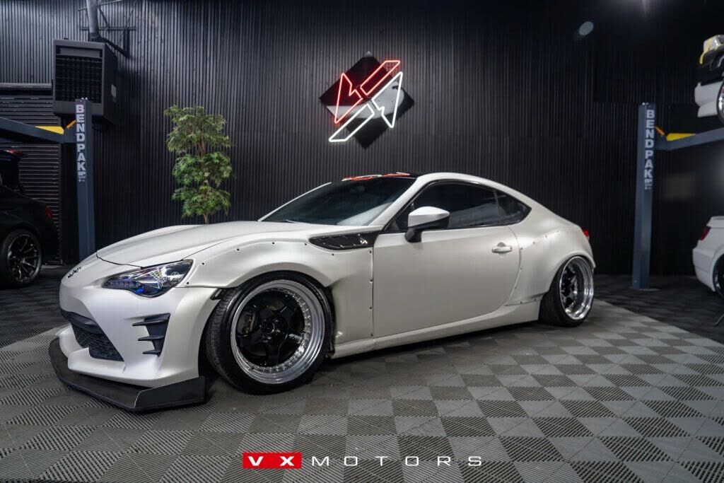 2017 TOYOTA 86