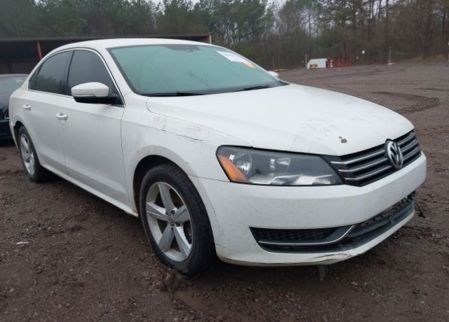 2014 VOLKSWAGEN Passat