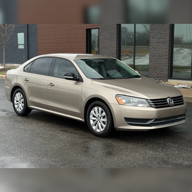 2015 VOLKSWAGEN Passat