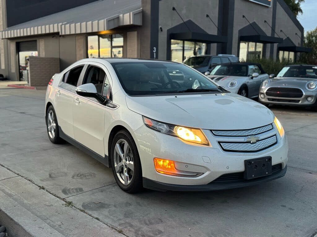 2011 CHEVROLET Volt