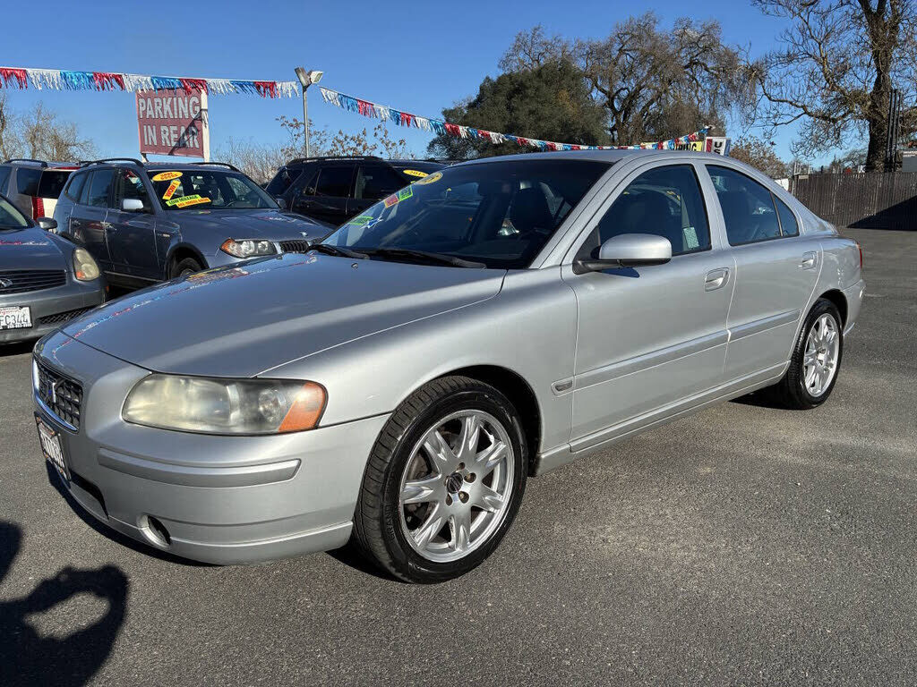 2005 VOLVO S60