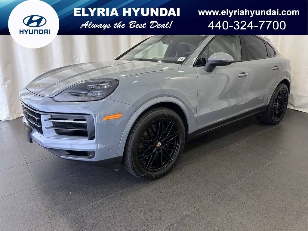 2024 PORSCHE Cayenne