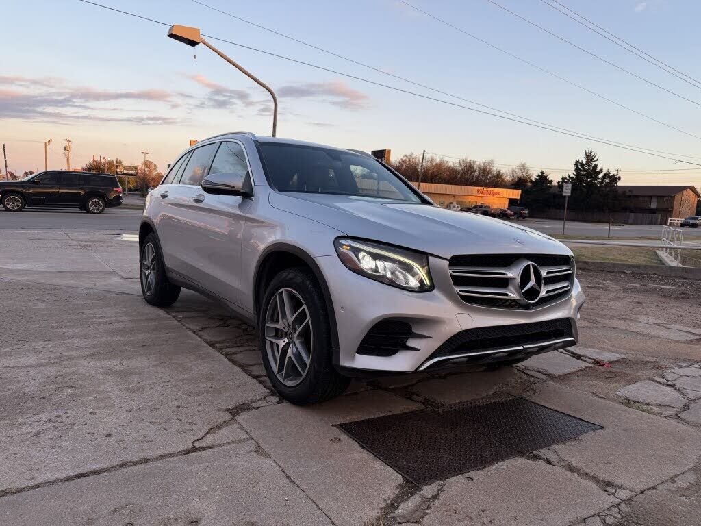 2017 MERCEDES-BENZ GLC-Class