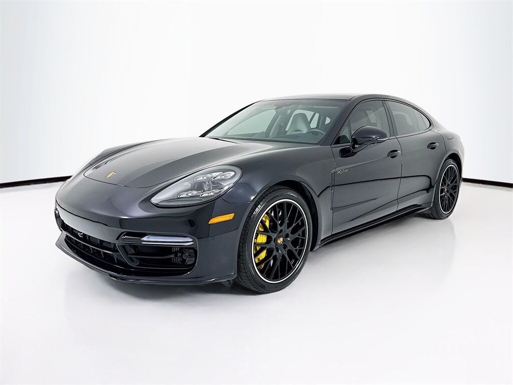 2023 PORSCHE Panamera