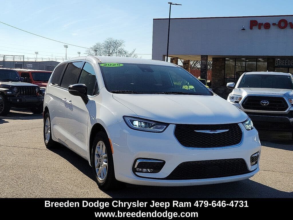 2025 CHRYSLER Pacifica