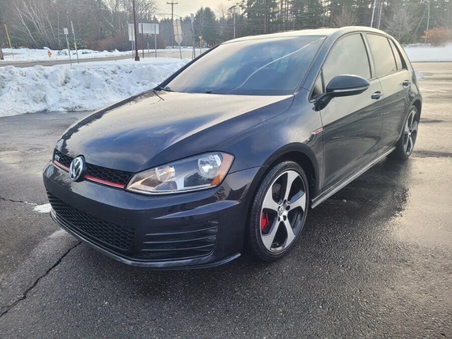 2017 VOLKSWAGEN Golf GTI