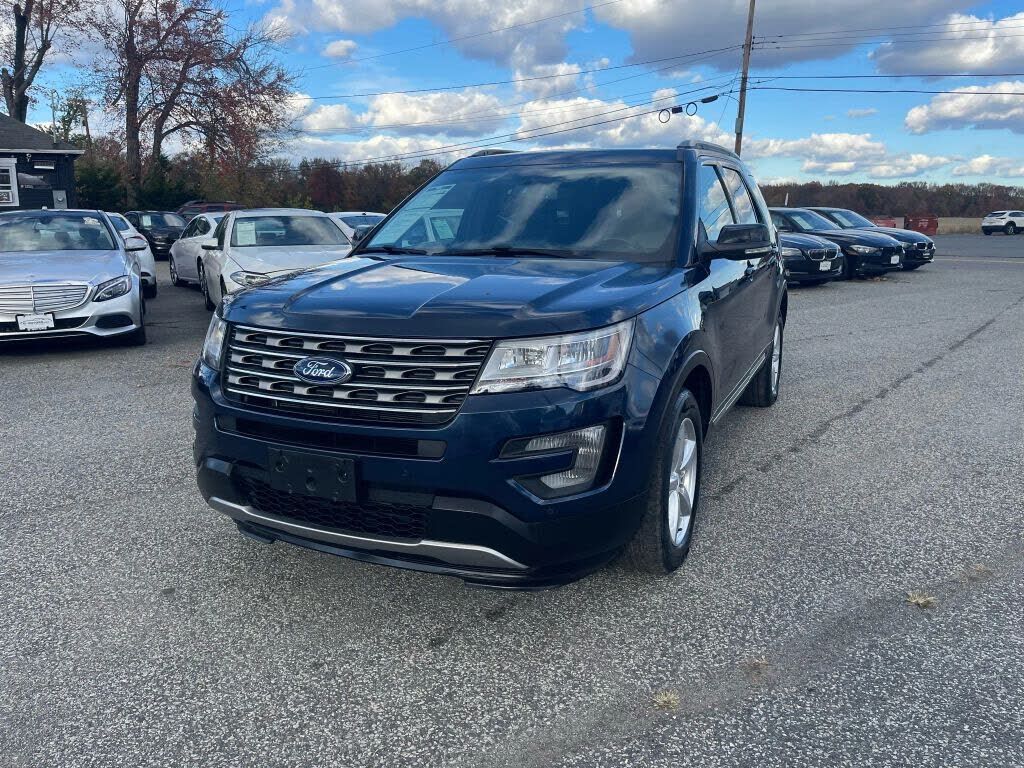 2017 FORD Explorer
