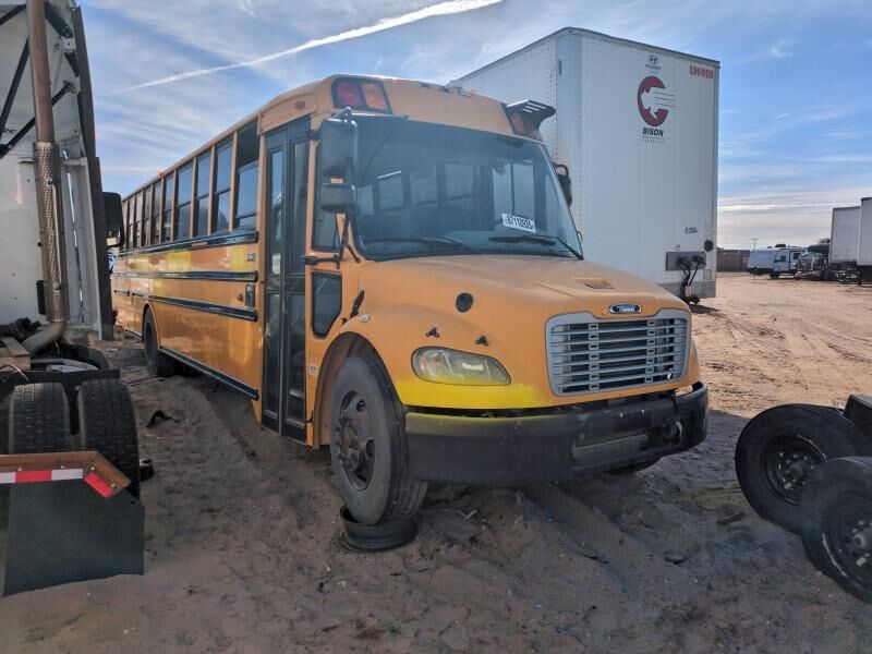 2011 FREIGHTLINER B2 Bus Chassis