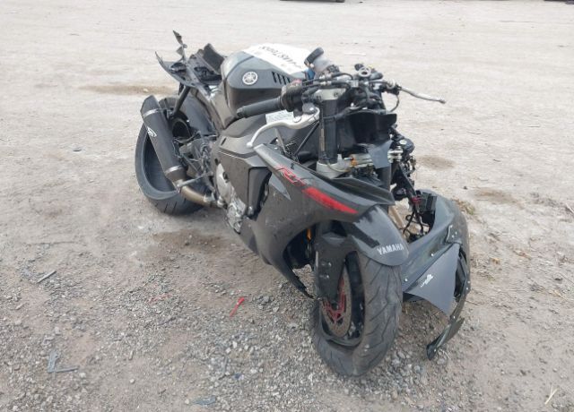 2015 YAMAHA YZF