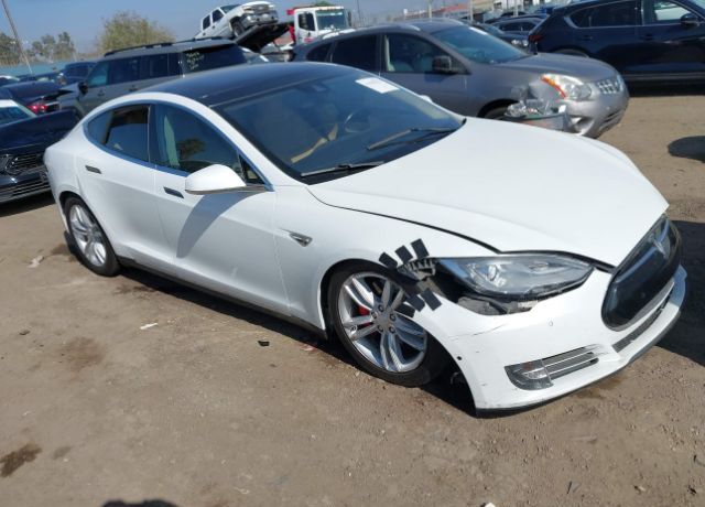 2016 TESLA Model S