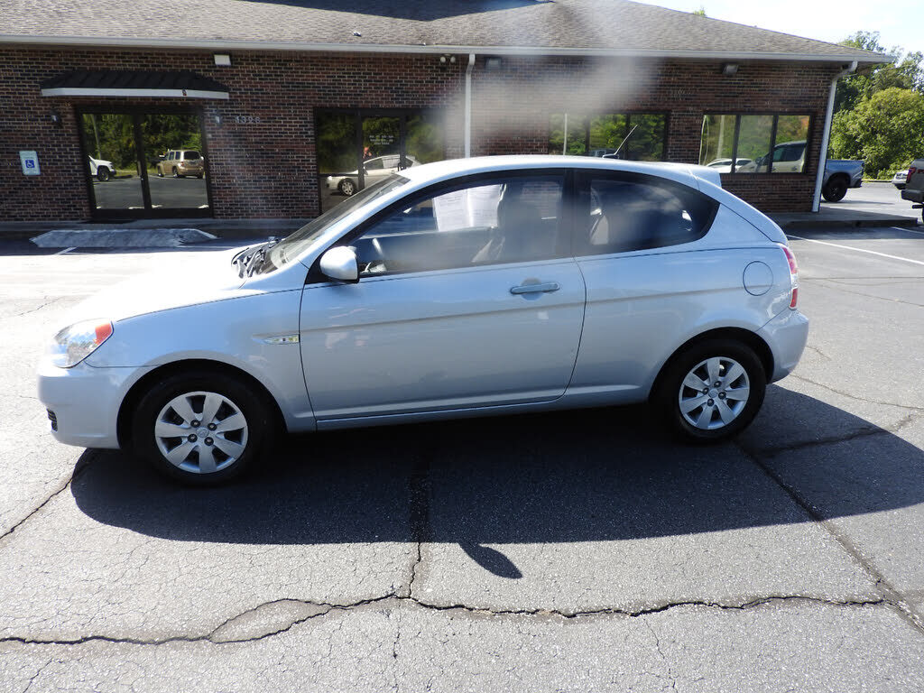 2010 HYUNDAI Accent