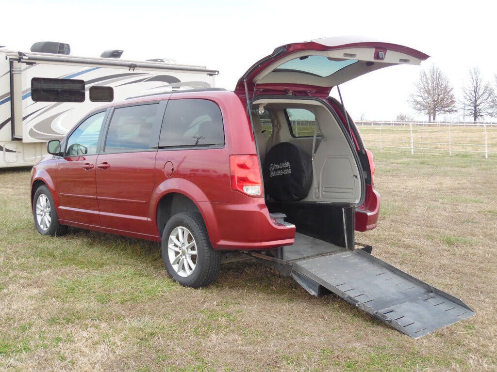2014 DODGE Grand Caravan