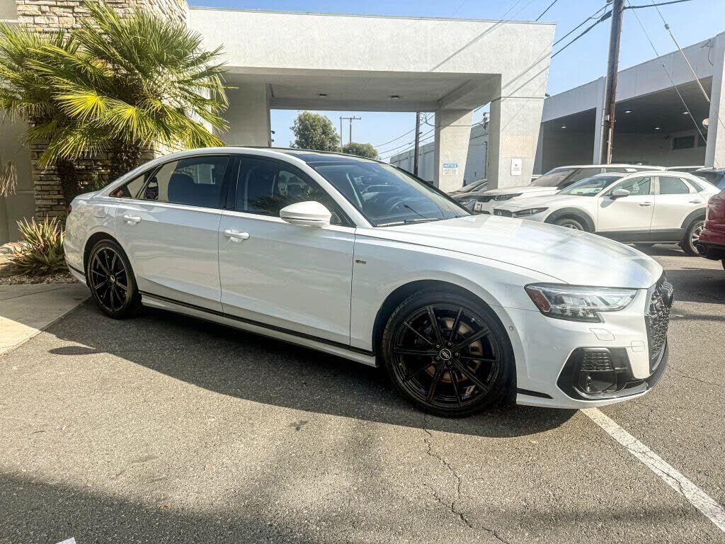 2022 AUDI A8 L