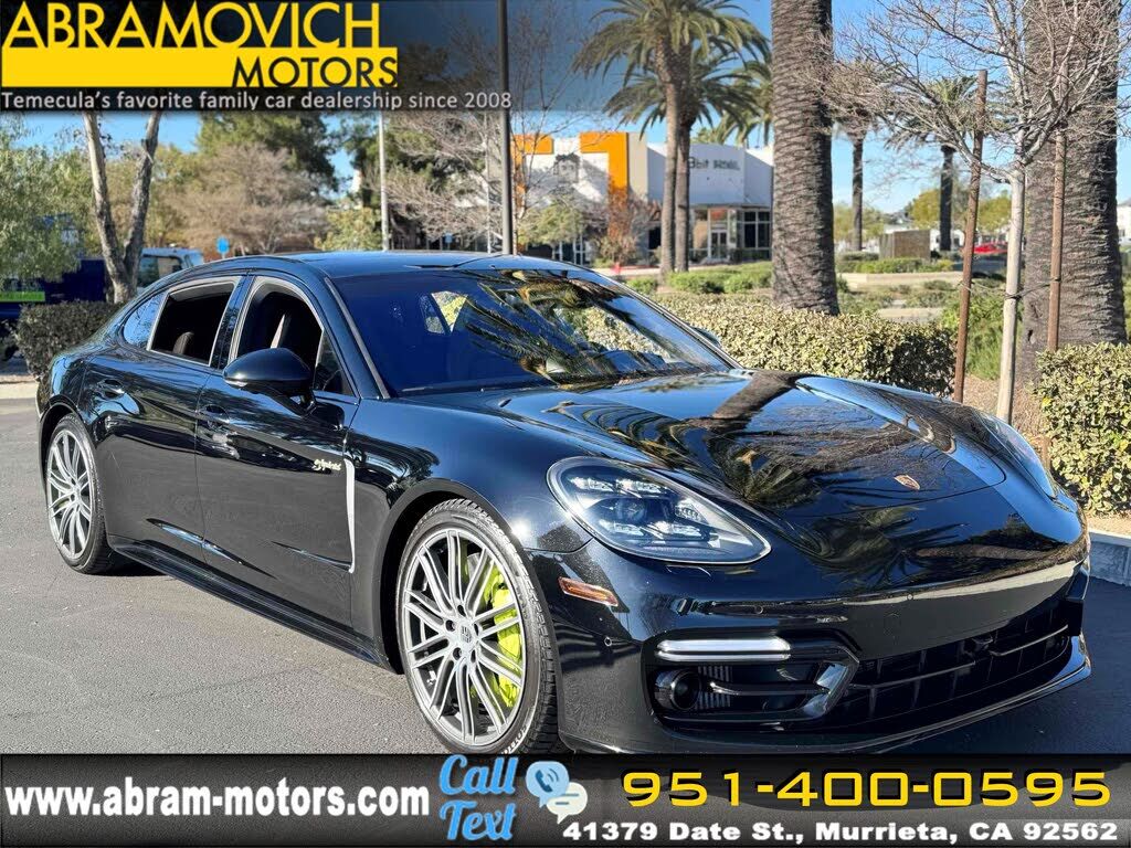 2019 PORSCHE Panamera