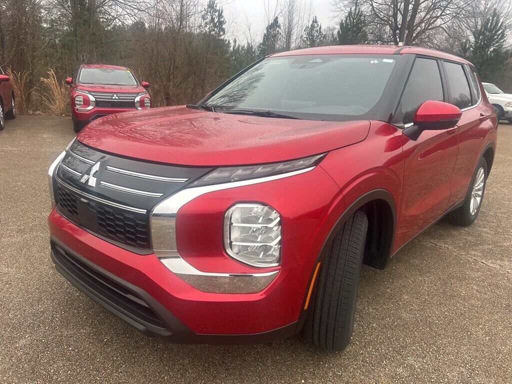 2026 MITSUBISHI Outlander