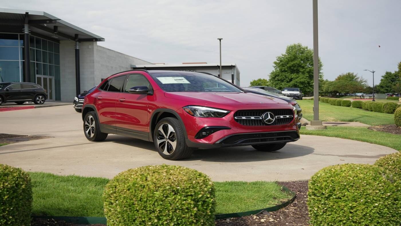 2026 MERCEDES-BENZ GLA-Class
