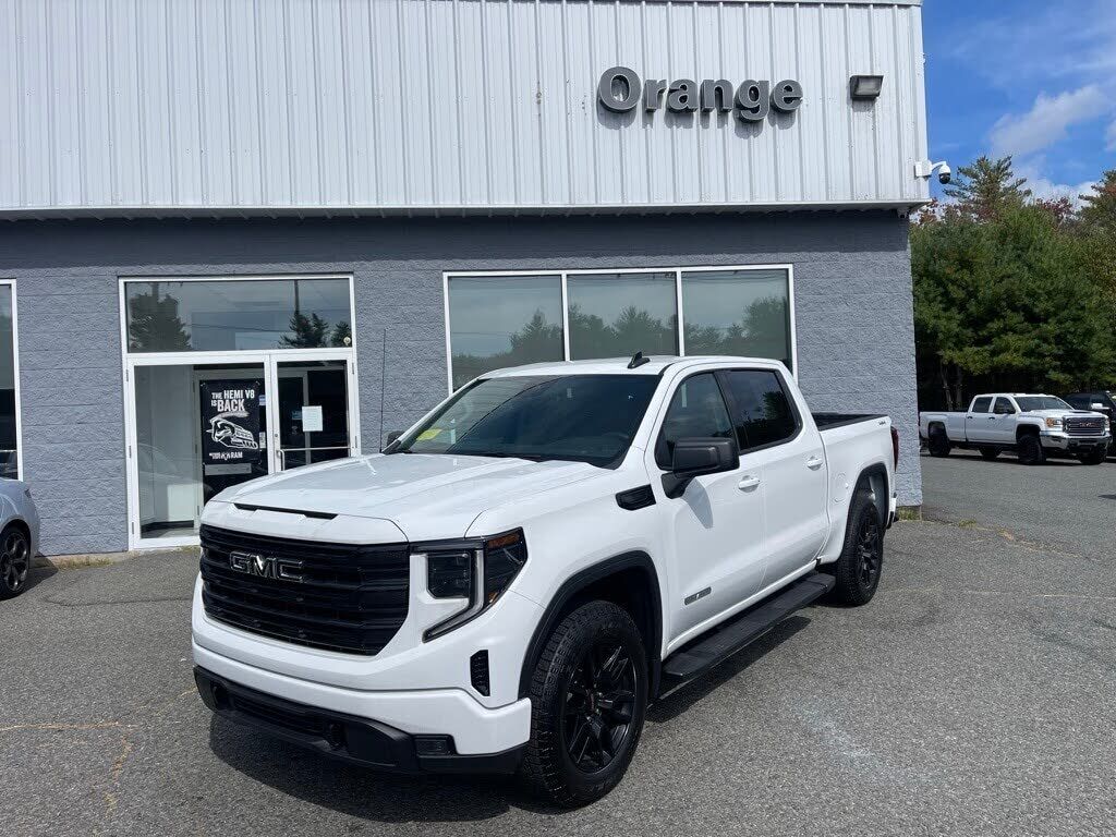 2024 GMC Sierra