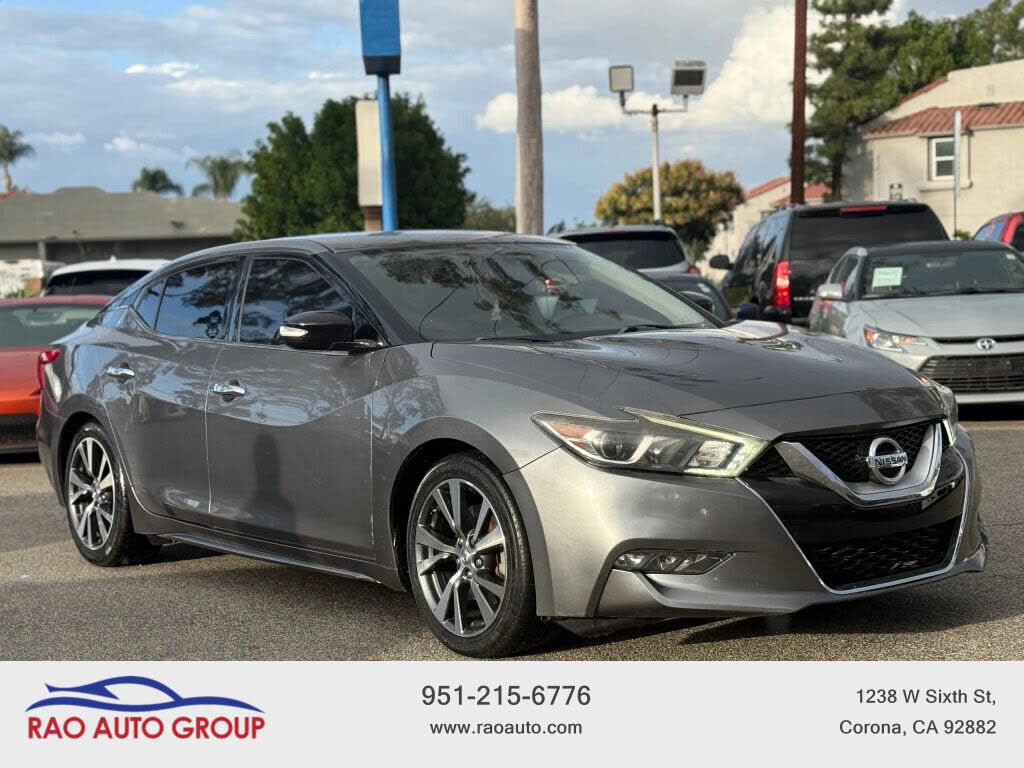 2017 NISSAN Maxima