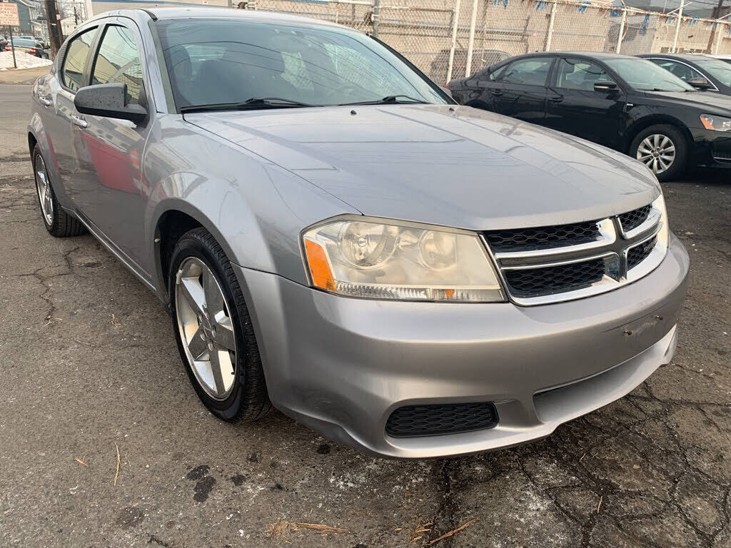 2014 DODGE Avenger