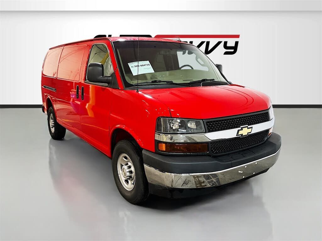 2024 CHEVROLET Express