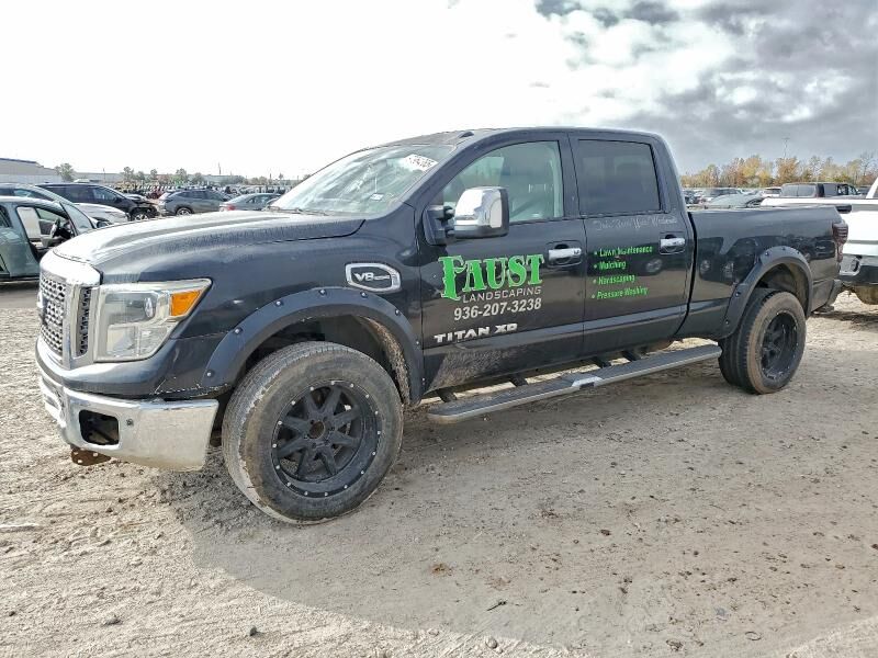 2016 NISSAN Titan