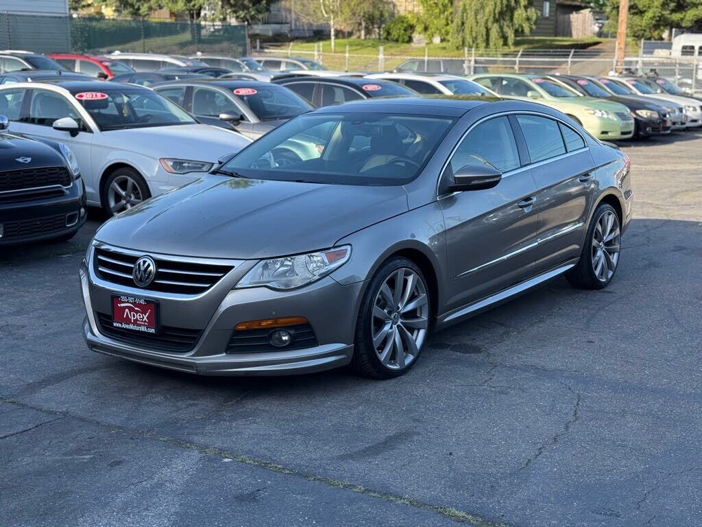 2010 VOLKSWAGEN Passat