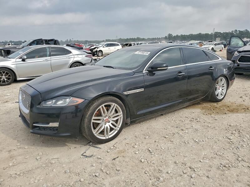 2017 JAGUAR XJ