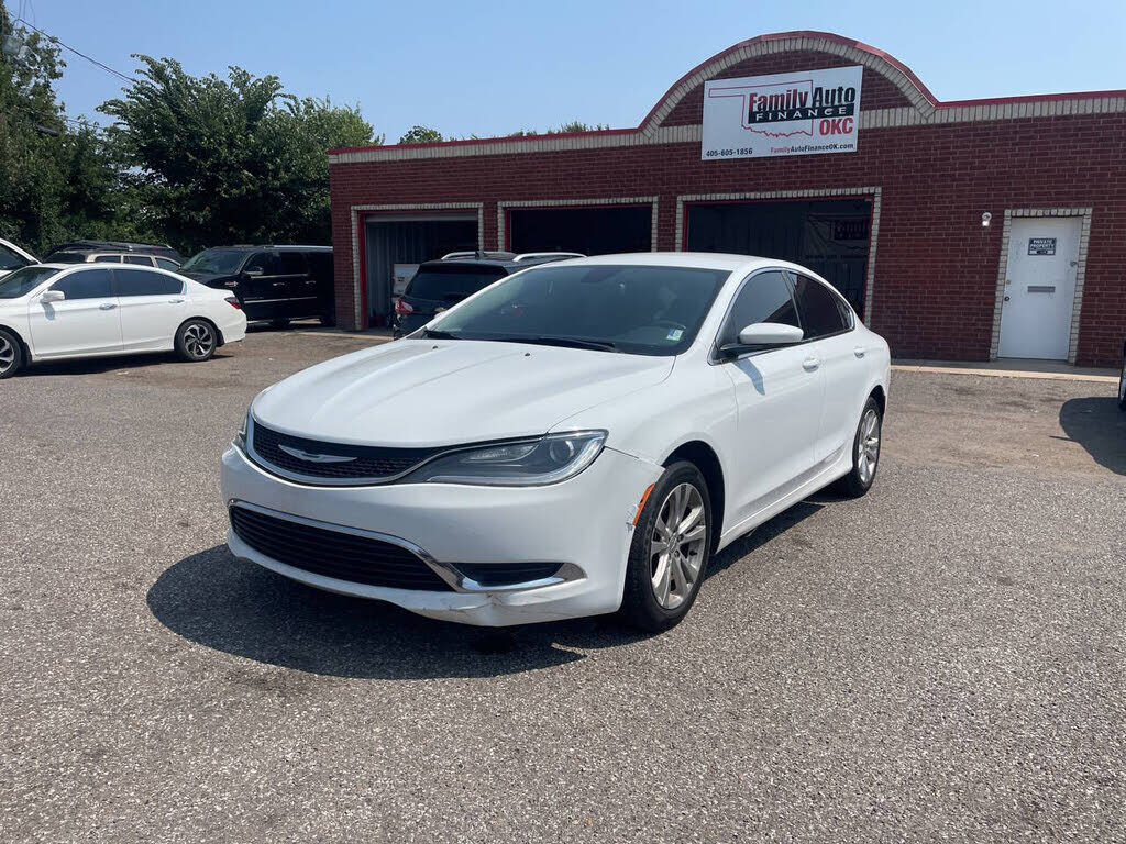 2016 CHRYSLER 200