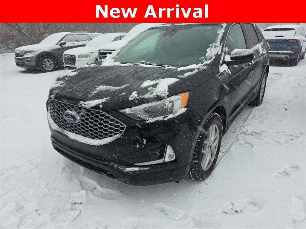2023 FORD Edge